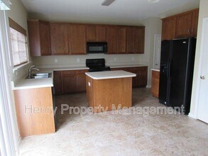 125 Kellerhis Dr in Apex, NC - Building Photo - Building Photo