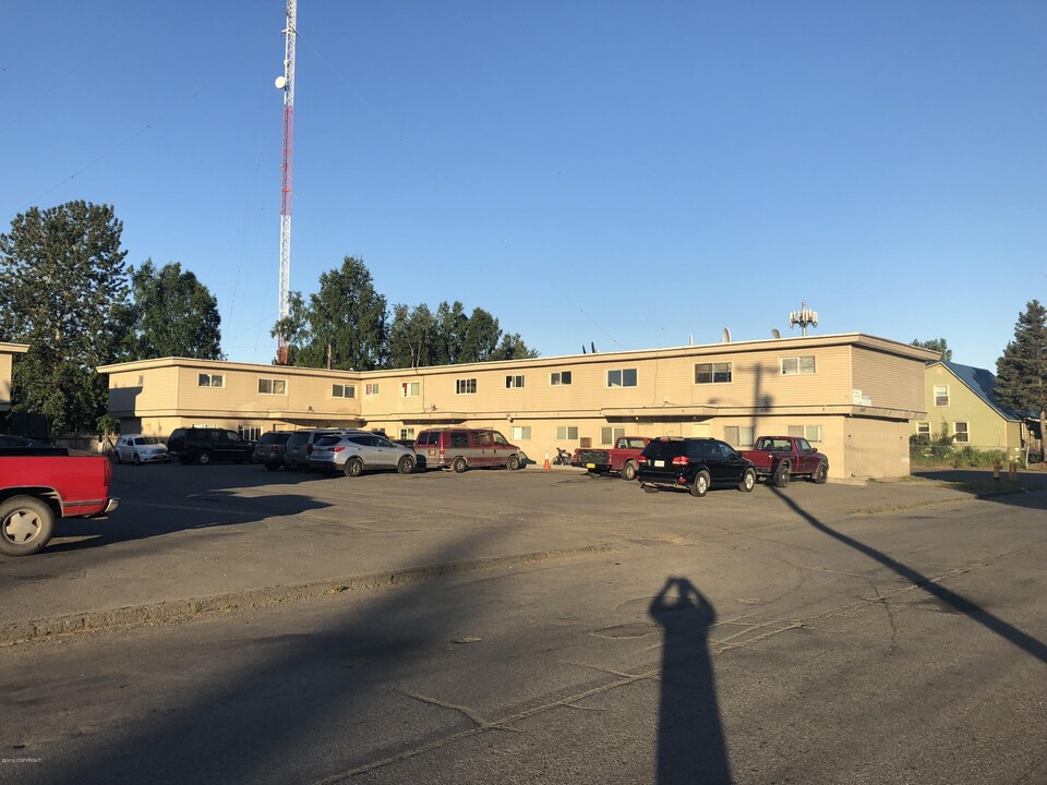 Westward Apartments in Anchorage, AK - Building Photo