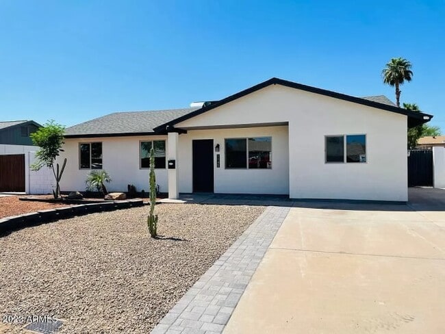 1145 W Tulane Dr, Unit Private Room in Tempe, AZ - Building Photo - Building Photo