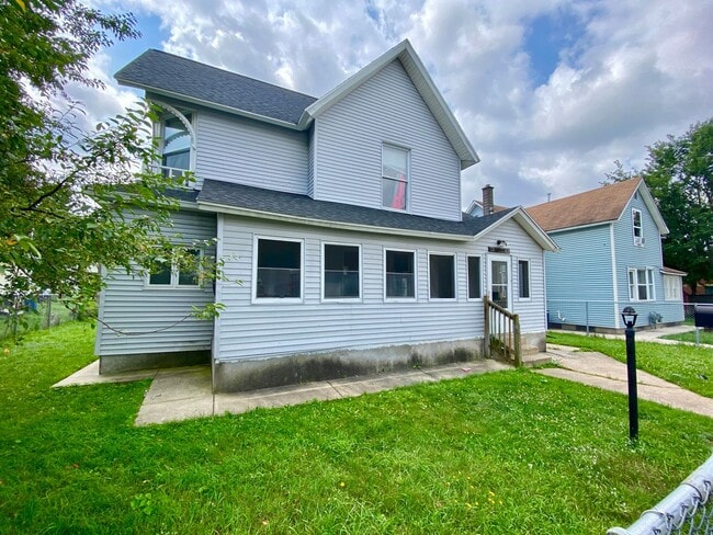 property at 434 Crawford St SE