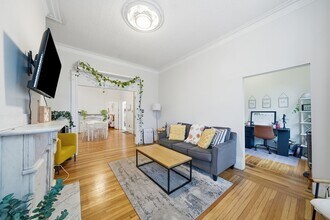 126 Lexington St in Boston, MA - Building Photo - Building Photo