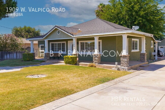 1909 Valpico Rd in Tracy, CA - Foto de edificio - Building Photo
