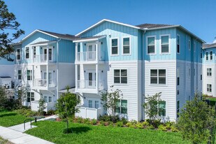 Bayou Court Apartments in St. Petersburg, FL - Building Photo