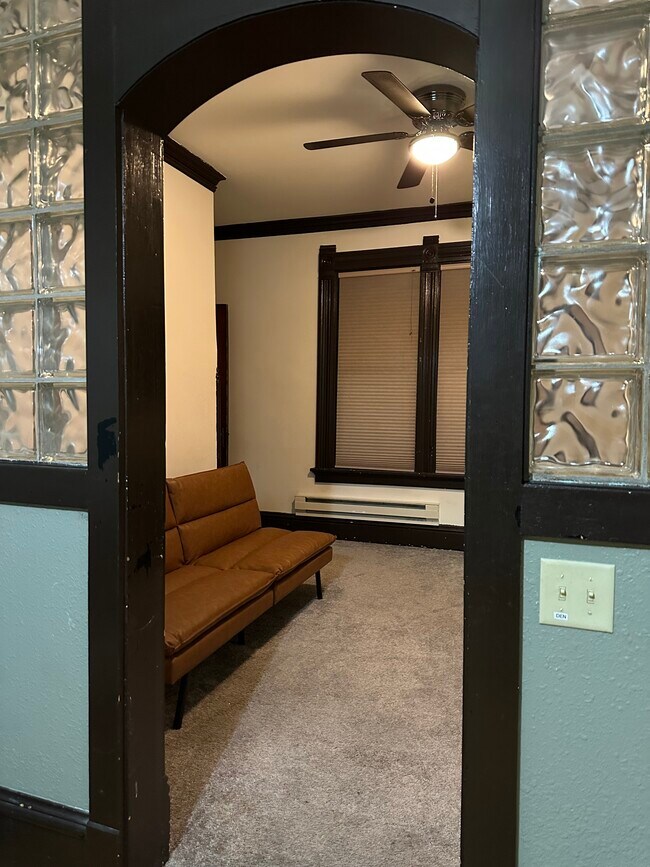 118 Pine St, Unit FURNISHED in Sheboygan Falls, WI - Building Photo - Building Photo