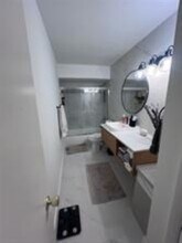 2970 NE 16th Ave, Unit 111 in Oakland Park, FL - Building Photo - Building Photo