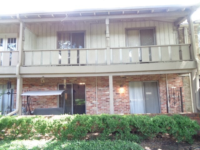 property at 2585 Marilee Ln