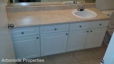 5761 Gatlin Ave-Unit -Apt 513 in Orlando, FL - Building Photo - Building Photo