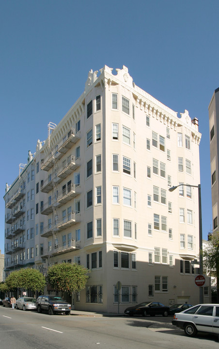 1520 Gough in San Francisco, CA - Building Photo