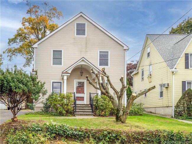 property at 8 Maplewood Terrace