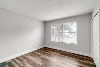 Park Apartments in Winter Park, FL - Foto de edificio - Interior Photo