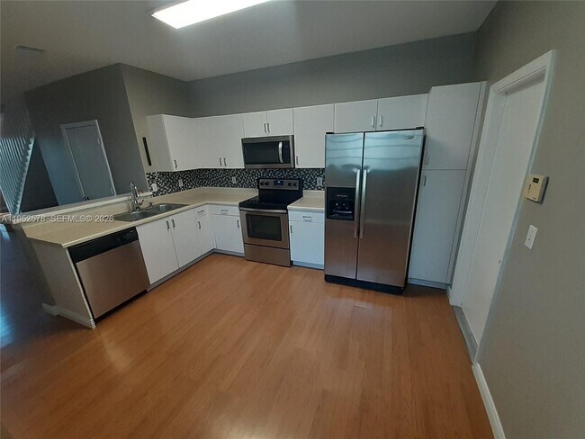 3618 San Simeon Cir in Weston, FL - Building Photo - Building Photo