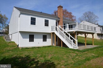 9012 Paddock Ln in Potomac, MD - Building Photo - Building Photo