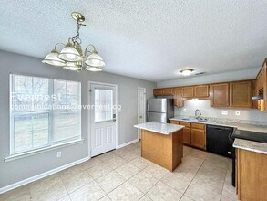 7036 Foxhall Dr in Horn Lake, MS - Building Photo - Building Photo