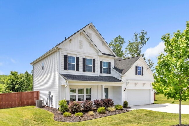 1018 Waterside Dr in Easley, SC - Building Photo - Building Photo