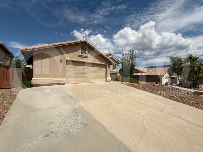 1835 E Ganymede Dr in Tucson, AZ - Building Photo - Building Photo