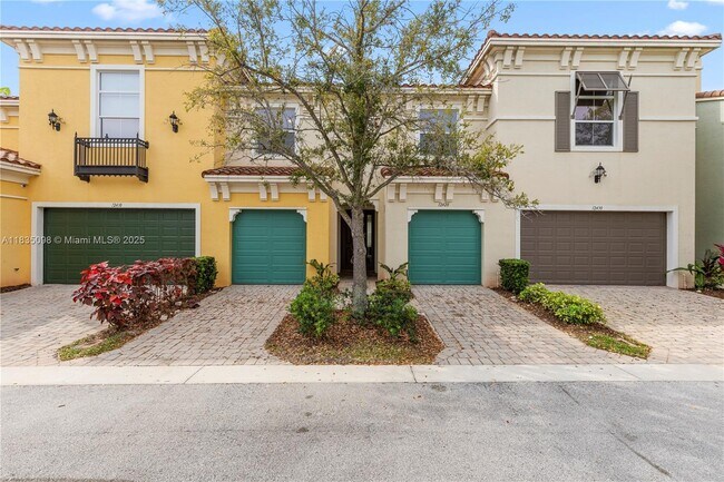 12420 NW 33rd St in Sunrise, FL - Building Photo - Building Photo