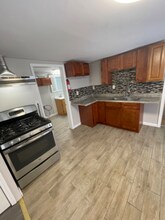 2110 Whitesboro St-Unit -2110 whitesboro st. in Utica, NY - Building Photo - Building Photo