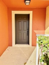 605 Cresting Oak Cir in Orlando, FL - Building Photo - Building Photo