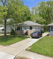 12415 Crest Ave in Garfield Heights, OH - Building Photo