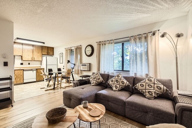 property at 925 Columbia Rd