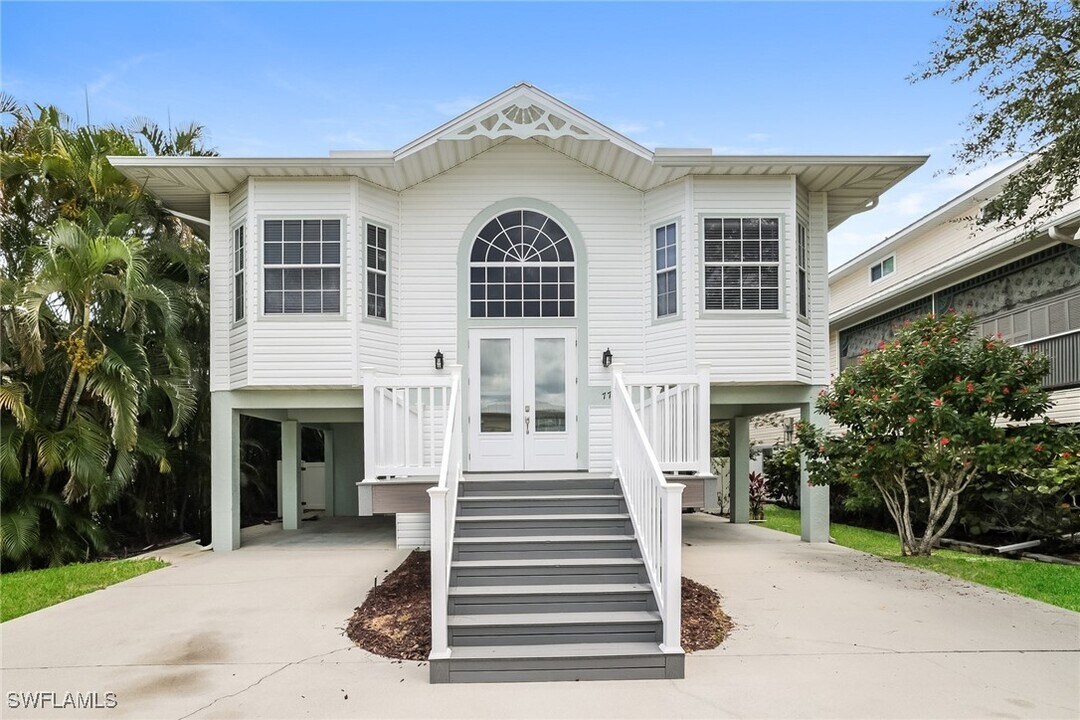 771 Park Ave in Naples, FL - Building Photo