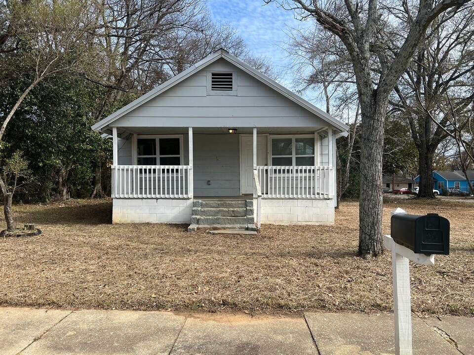 2409 T.Y. Rogers Jr Ave in Tuscaloosa, AL - Foto de edificio