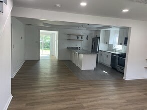 6906 Kingston Dr in Temple Hills, MD - Building Photo - Building Photo