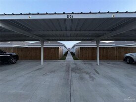 13 Stauffers St in Weslaco, TX - Building Photo