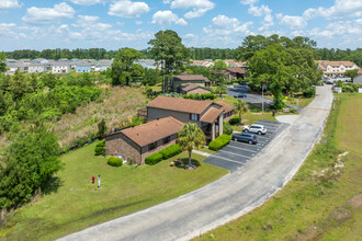 Island Green in Myrtle Beach, SC - Building Photo - Building Photo