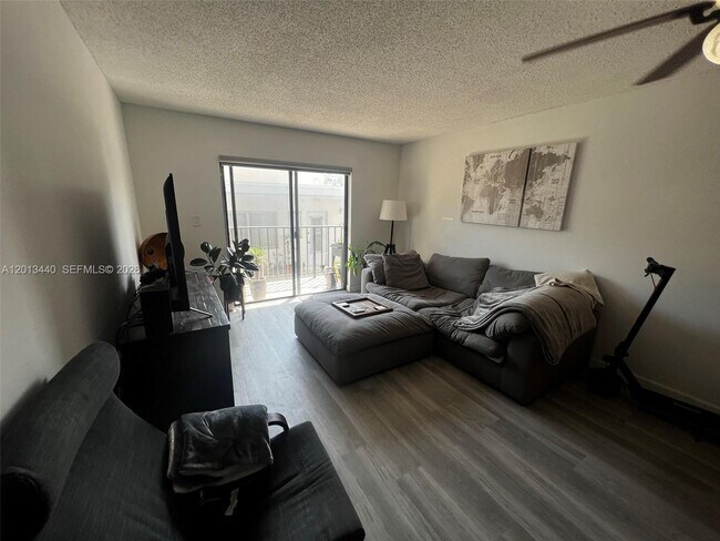 950 Euclid Ave in Miami Beach, FL - Building Photo - Building Photo