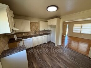 2116 39th St in Lubbock, TX - Building Photo - Building Photo