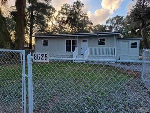8625 Stockdale Ave in Pensacola, FL - Building Photo - Building Photo