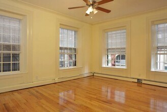 24 Joy St in Boston, MA - Building Photo - Building Photo