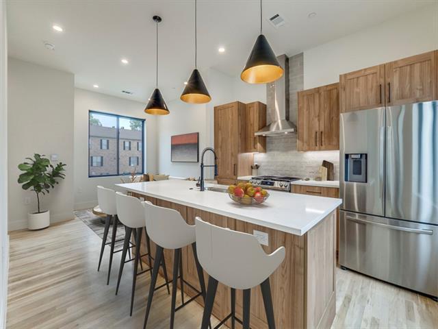 property at 5609 Live Oak St