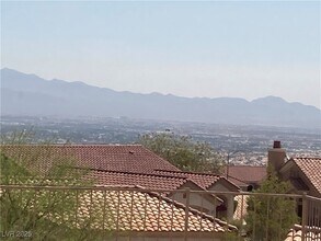 10928 Button Willow Dr in Las Vegas, NV - Building Photo - Building Photo