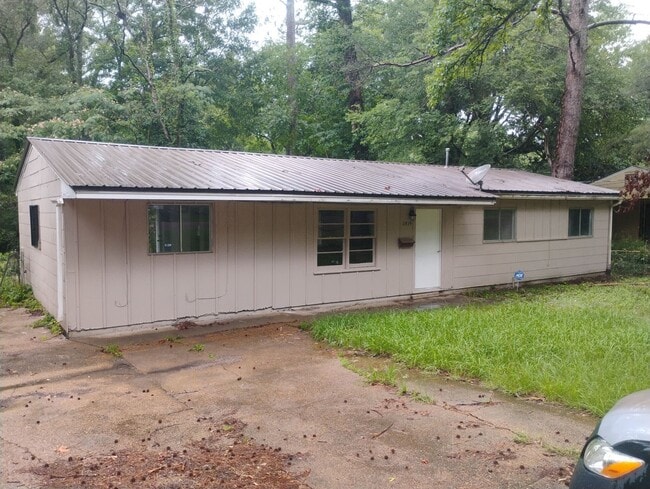 2819 Teresa Dr in Jackson, MS - Building Photo - Building Photo