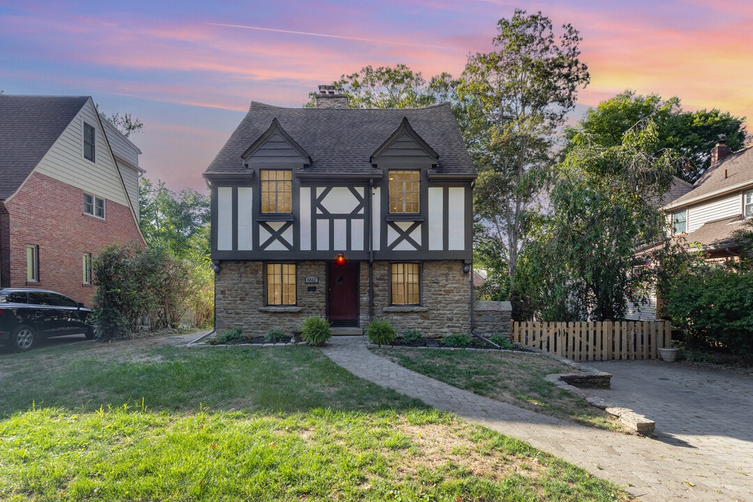 6512 Park Ln in Cincinnati, OH - Foto de edificio