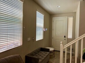 1361 Nabors Dr in Clovis, CA - Building Photo - Building Photo