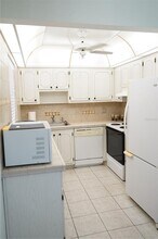 101 Cambridge Trail in Sun City Center, FL - Building Photo - Building Photo