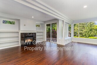 5443 45th Ave W in Seattle, WA - Building Photo - Building Photo