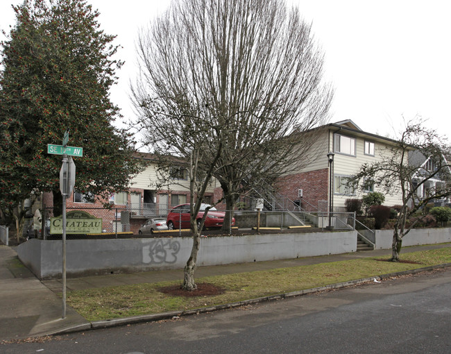 Chateau Apartments in Portland, OR - Foto de edificio - Building Photo