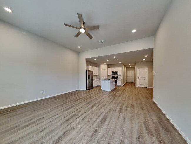 427 Wydown Dr in Princeton, TX - Building Photo - Building Photo