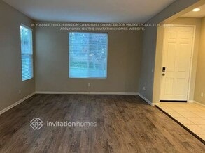 3813 Holly Springs Dr in Corona, CA - Foto de edificio - Building Photo