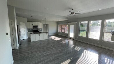 438 N Otoe St in Farmington, AR - Building Photo - Building Photo