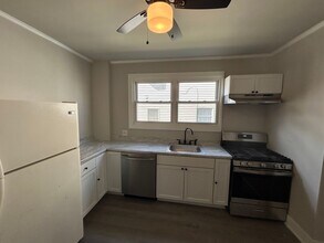 346 Washington St in Bristol, PA - Building Photo - Building Photo