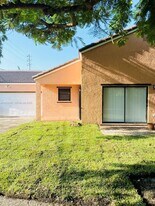 16891 SW 92nd Ct in Palmetto Bay, FL - Building Photo