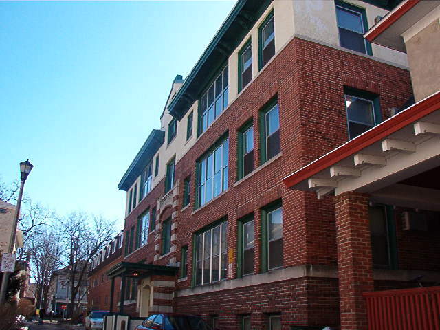 612 Howard Plz, Unit A in Madison, WI - Building Photo