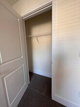 3037 Bogart Ln in Knoxville, TN - Building Photo - Building Photo