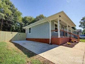 1208 Fontana Ave in Charlotte, NC - Building Photo - Building Photo