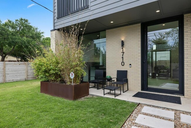 1710 Kinney Ave in Austin, TX - Building Photo - Building Photo